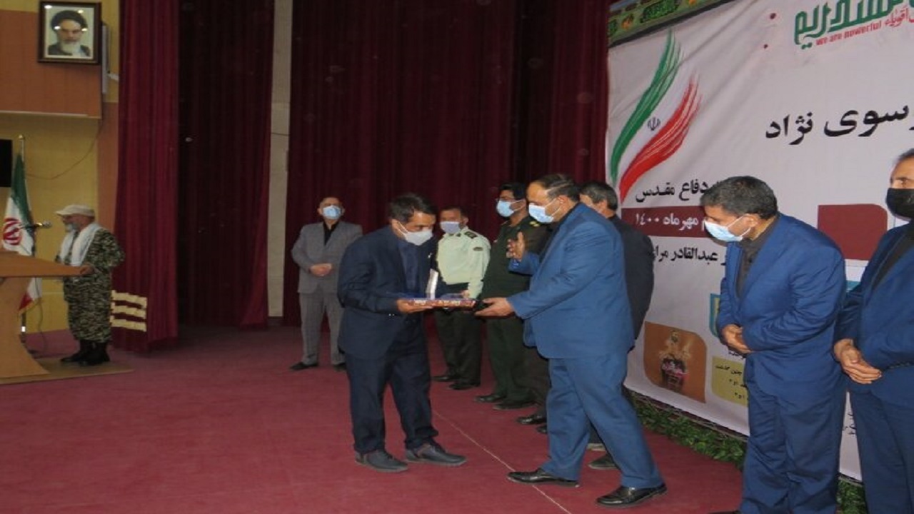 بیش از چهار سال با شهدا و رزمندگان دوران دفاع مقدس زندگی کردم