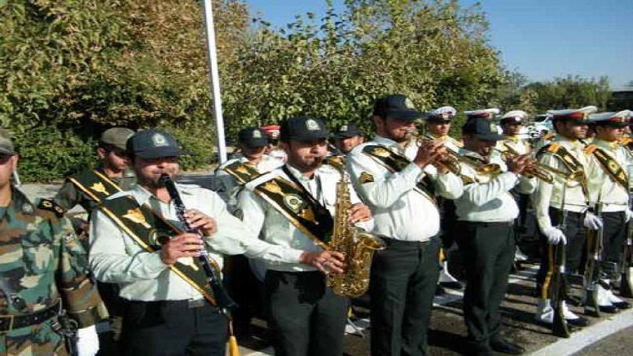نواخته شدن مارش نظامی در چهلمین روز شهادت سیدالشهدا