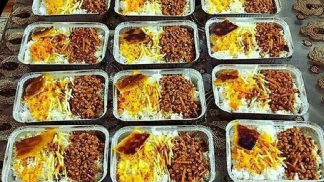 توزیع بیش از ۶ هزار پرس غذای گرم بین زائران