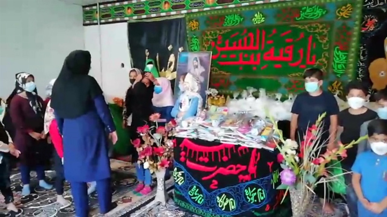 خیرین کاشمری به کمک دانش آموزان آمدند + فیلم