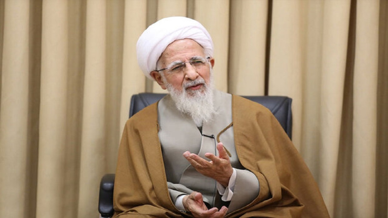 علامه حسن‌زاده جامع عقل نظر و عقل عمل بود