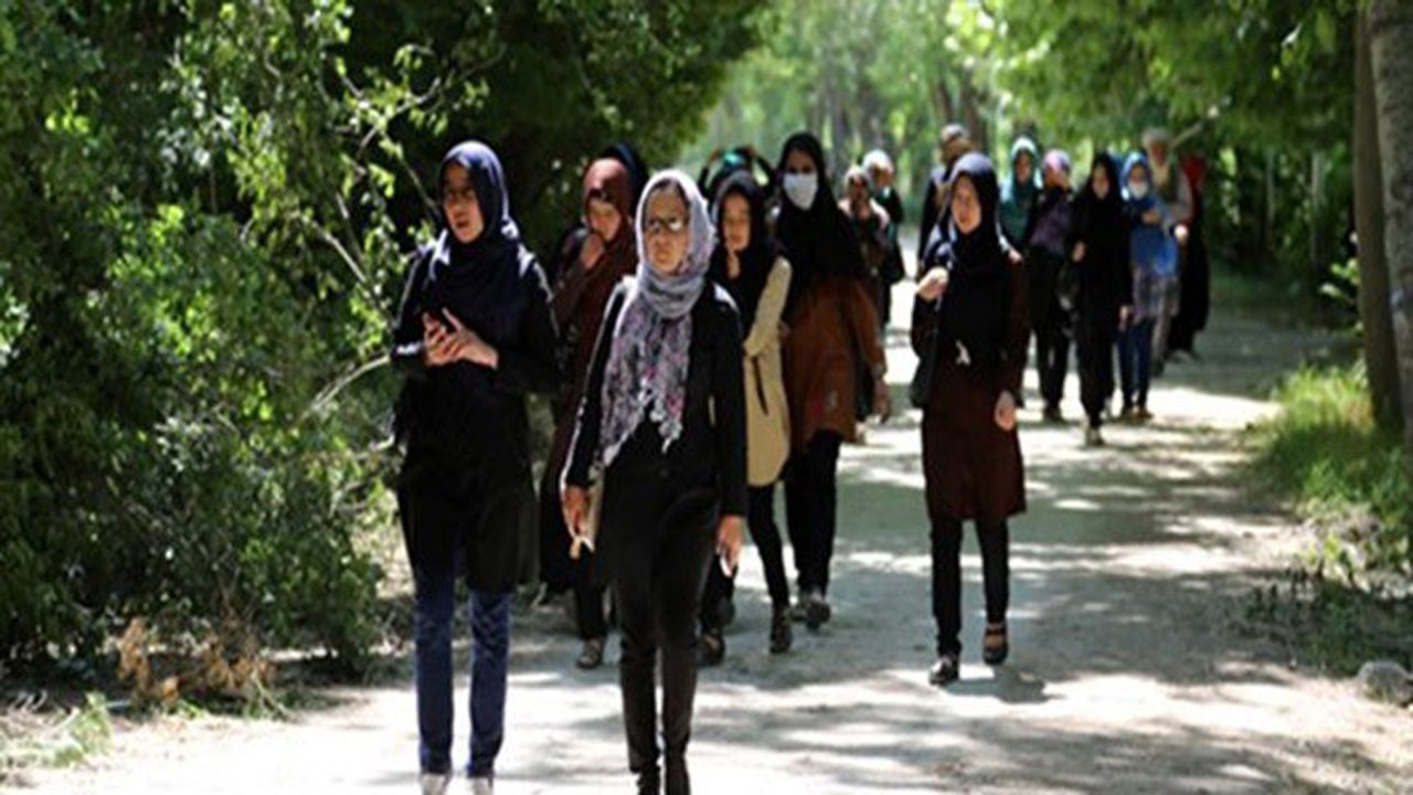 دختران دانشجوی افغانستان هم خانه‌نشین شدند