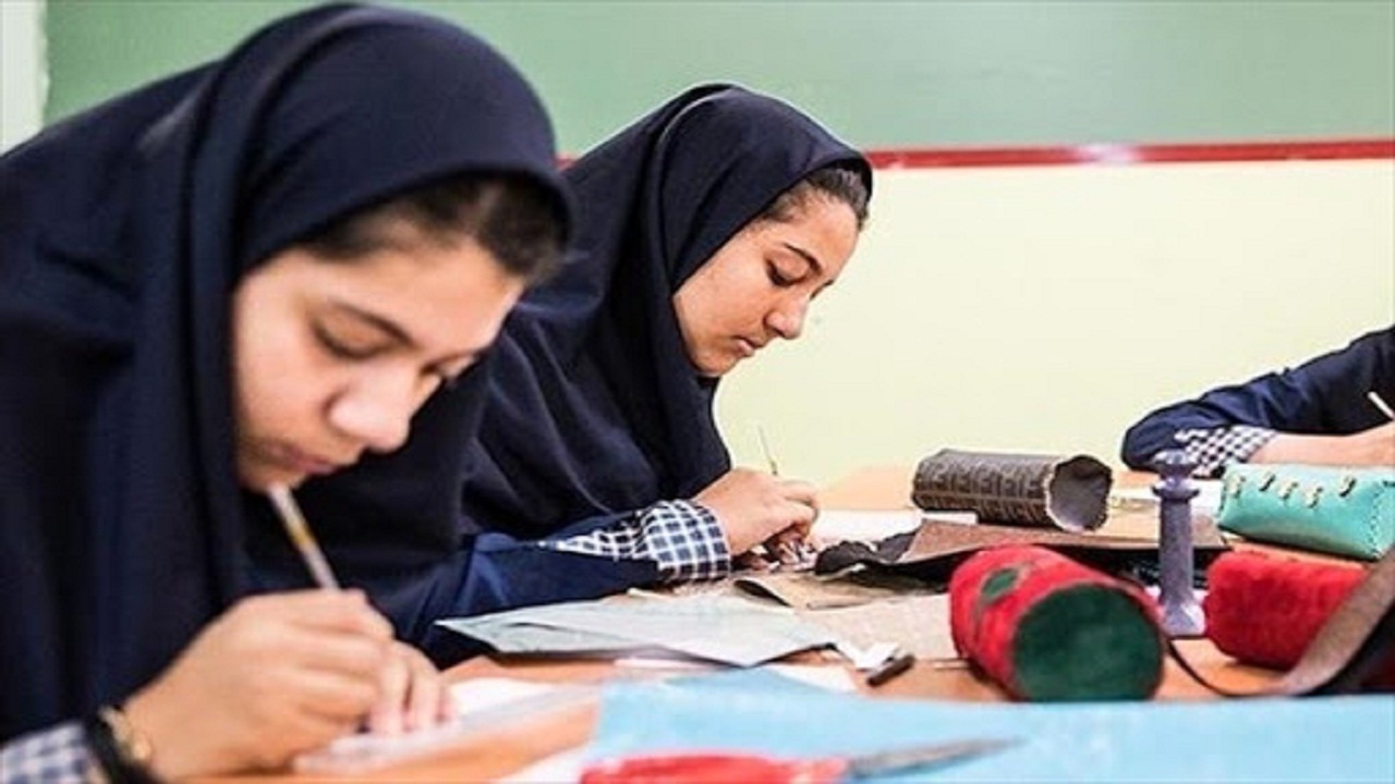 ایجاد رشته کار و دانش در مجتمع شهدای حفاری در صورت موافقت آموزش و پرورش