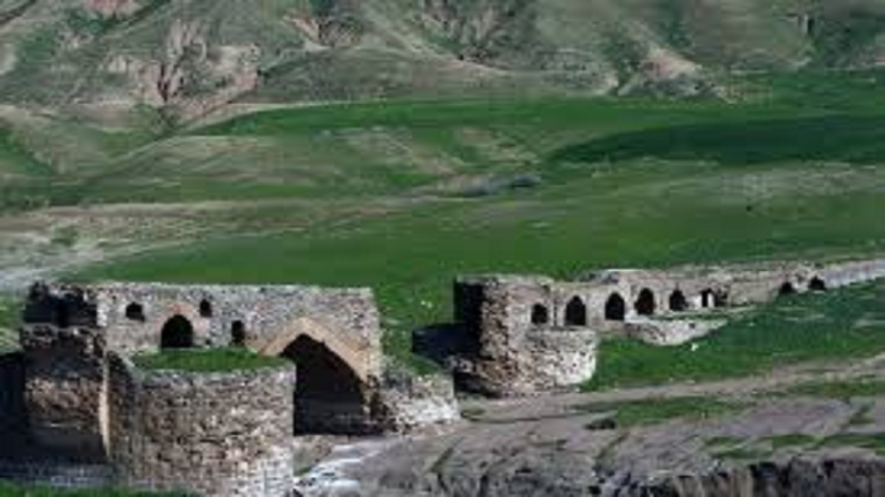 گردشگری مذهبی ظرفیت مغفول مانده استان ایلام/ مسئولان جهت توسعه زیرساخت‌ها برنامه ریزی کنند