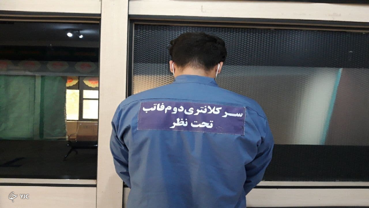خفت&zwnj;گیری سارق جوان از بانوان با شوکر/ سارقی که بدهی&zwnj;اش با طلا&zwnj;های سرقتی صاف نشد +تصاویر