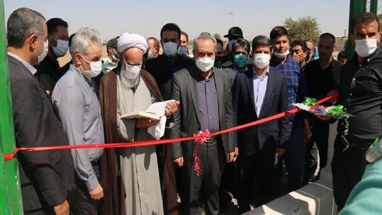 زمین چمن مصنوعی روستای علی آباد قم افتتاح شد