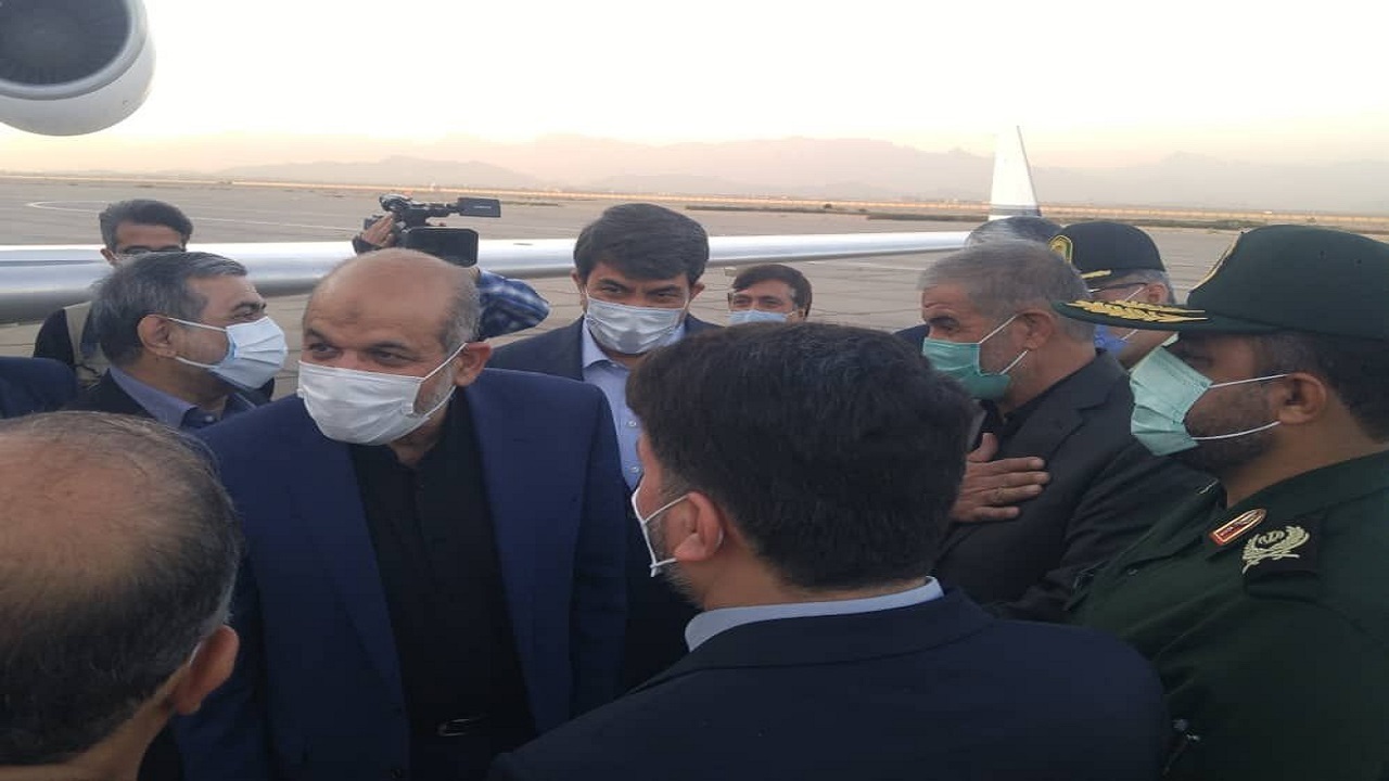 وزیر کشور وارد یزد شد