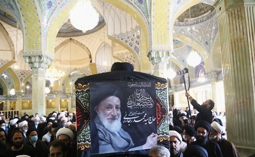  پیکر آیت الله رجایی در حرم مطهر
