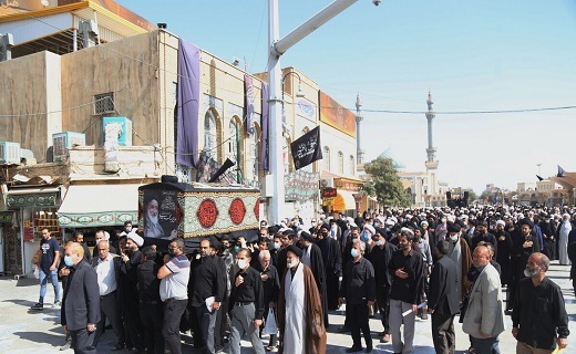 تشییع  پیکر آیت الله رجایی به سمت حرم مطهر