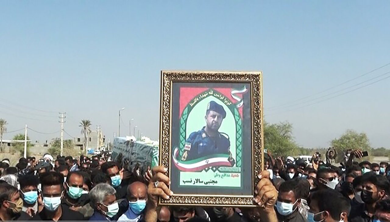 تشییع شهید مدافع امنیت در رودان