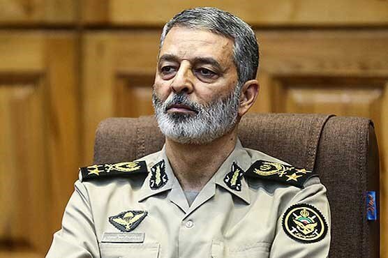 الگوی دفاع مقدس می‌تواند همه موانع پیش روی ملت ایران را بردارد