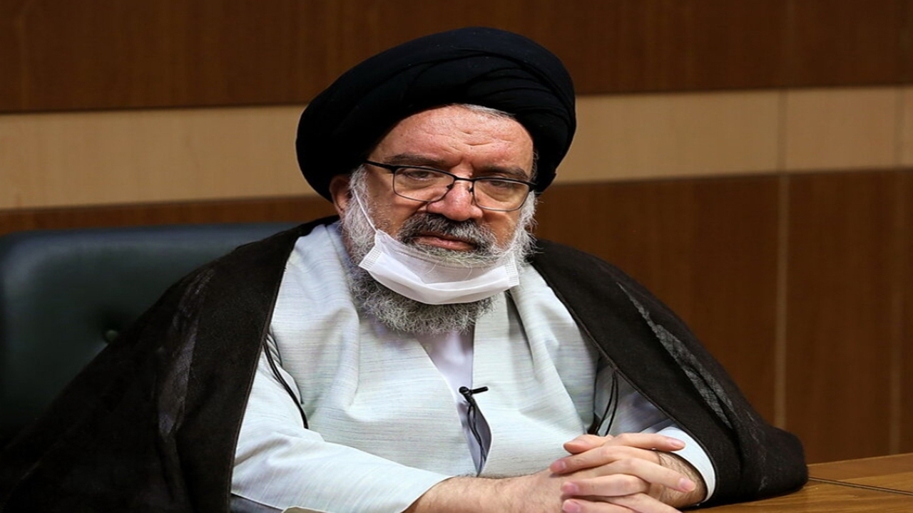 کارکنان ناجا قدر جایگاه خود را بدانند/ نیروی انتظامی از نظام دینی محافظت می‌کند