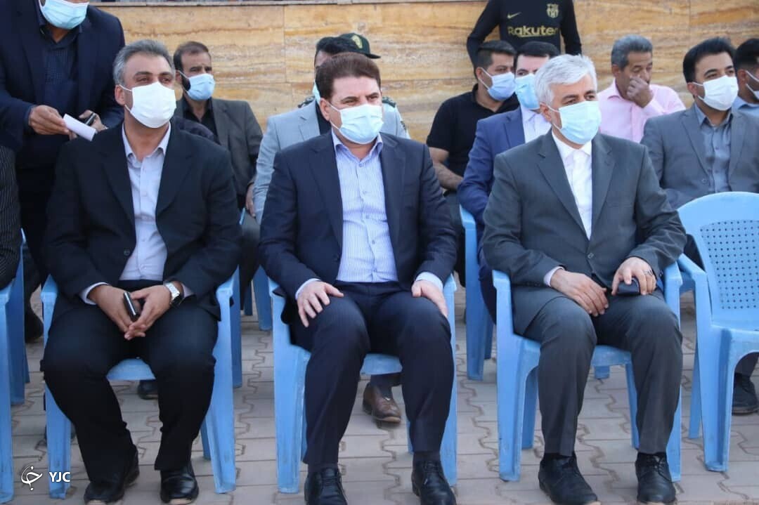 حضور وزیر ورزش در مراسم افتتاح استادیوم ۴ هزار نفری شهیدعرب نژاد در زرند