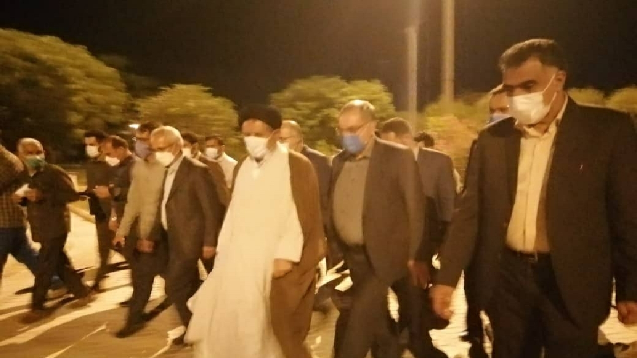 وزیر بهداشت وارد شهر لیکک شد