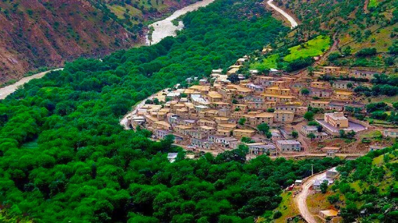 توسعه گردشگری محور غرب در اولویت قرار می‌گیرد