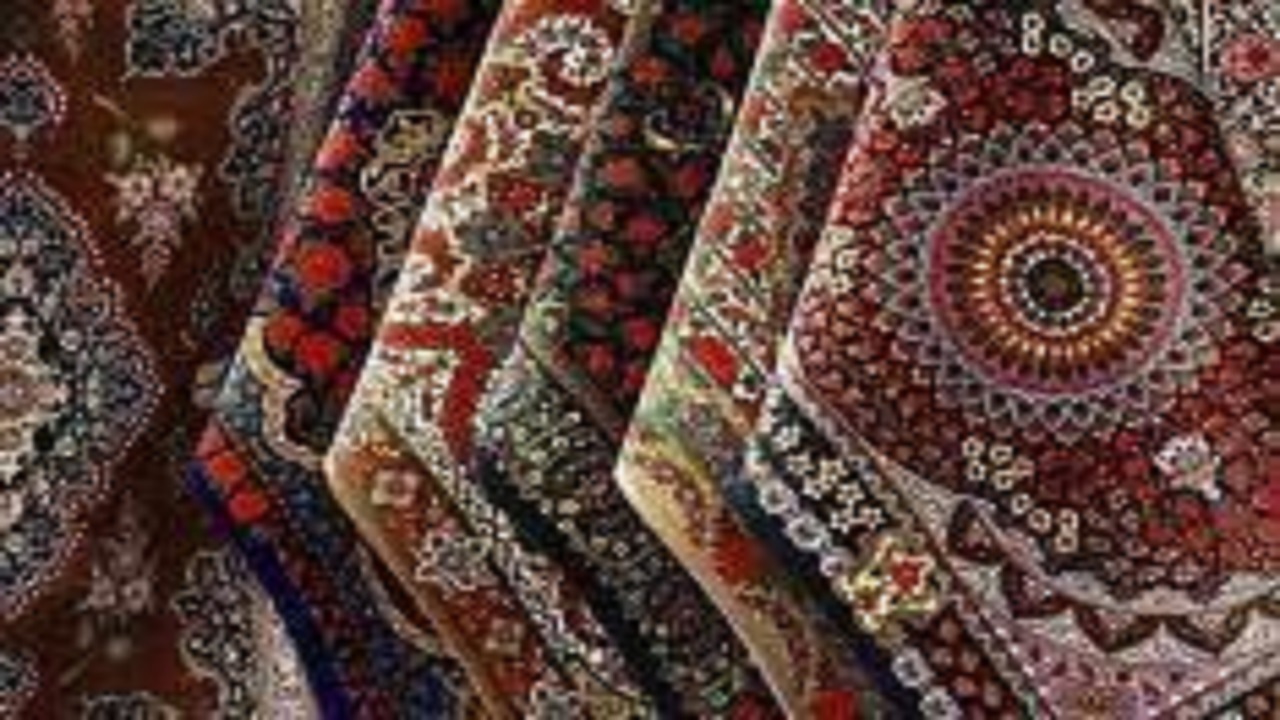تاسیس دهکده فرش در بام ایران