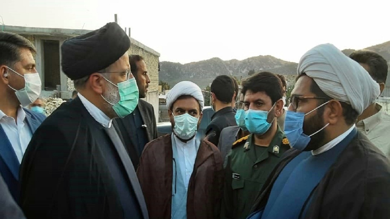 حضور رئیس جمهور در شهر زلزله زده سی سخت/مدیران در سی سخت پای کار باشند