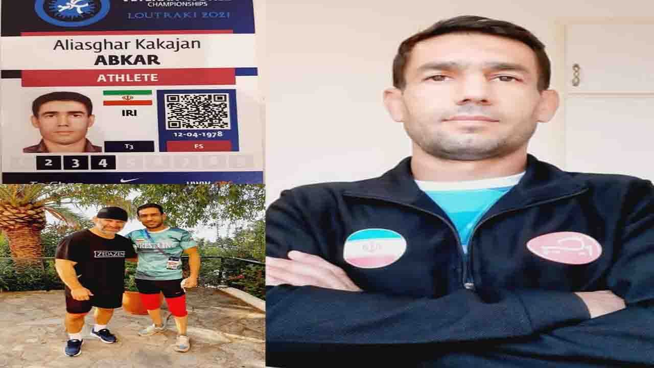 کشتی گیر بافتی بر سکوی چهارم جهان