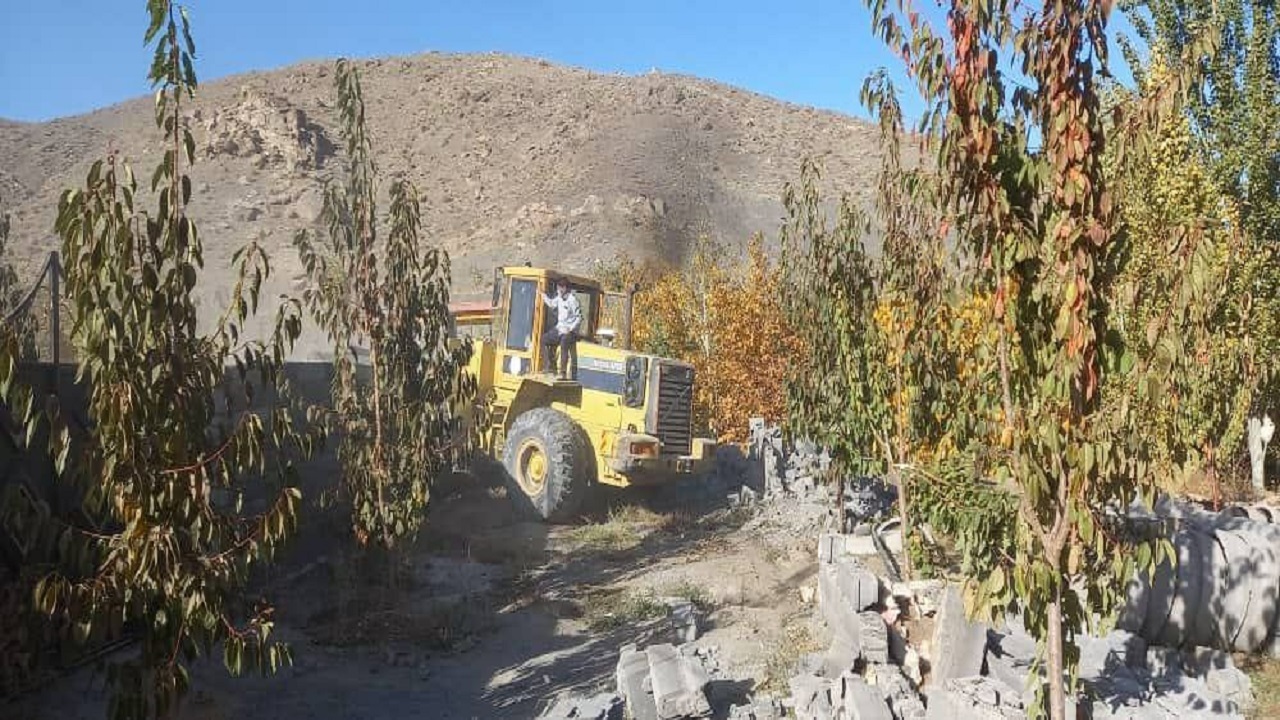 قلع و قمع در عرصه‌های کشاورزی و باغی روستای عارفی
