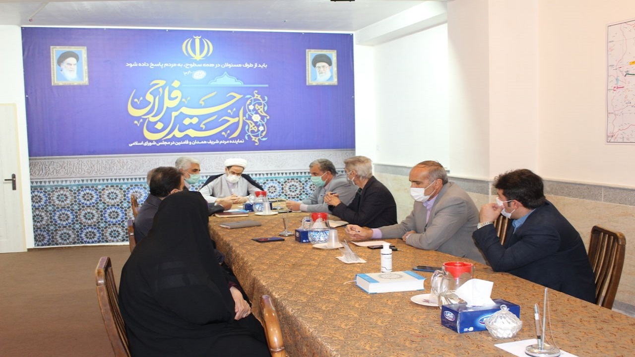 نشست مدیران اتاق تعاون استان با نماینده مردم همدان در مجلس شورای اسلامی