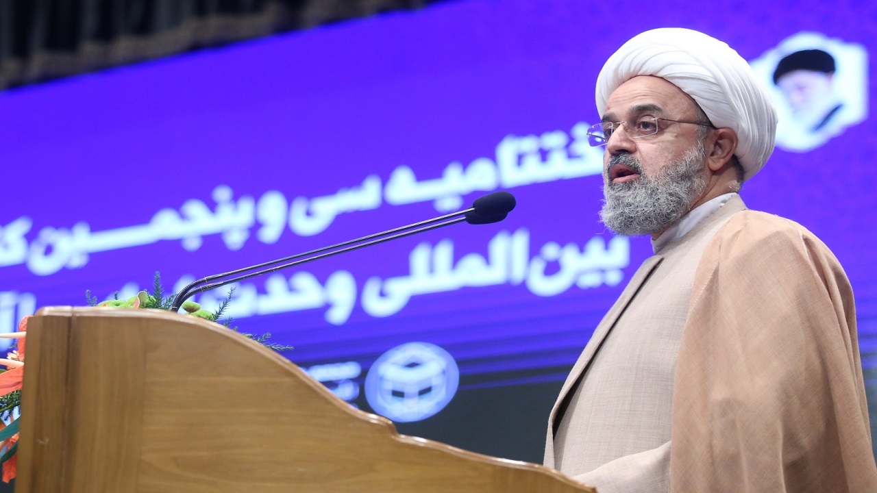 قومی‌گرایی، طائفه‌گرایی و ملی‌گرایی خلاف اسلام است