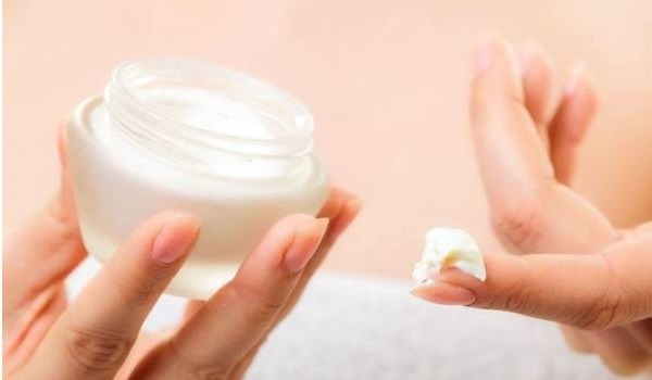 اهمیت استفاده از مرطوب کننده ها
