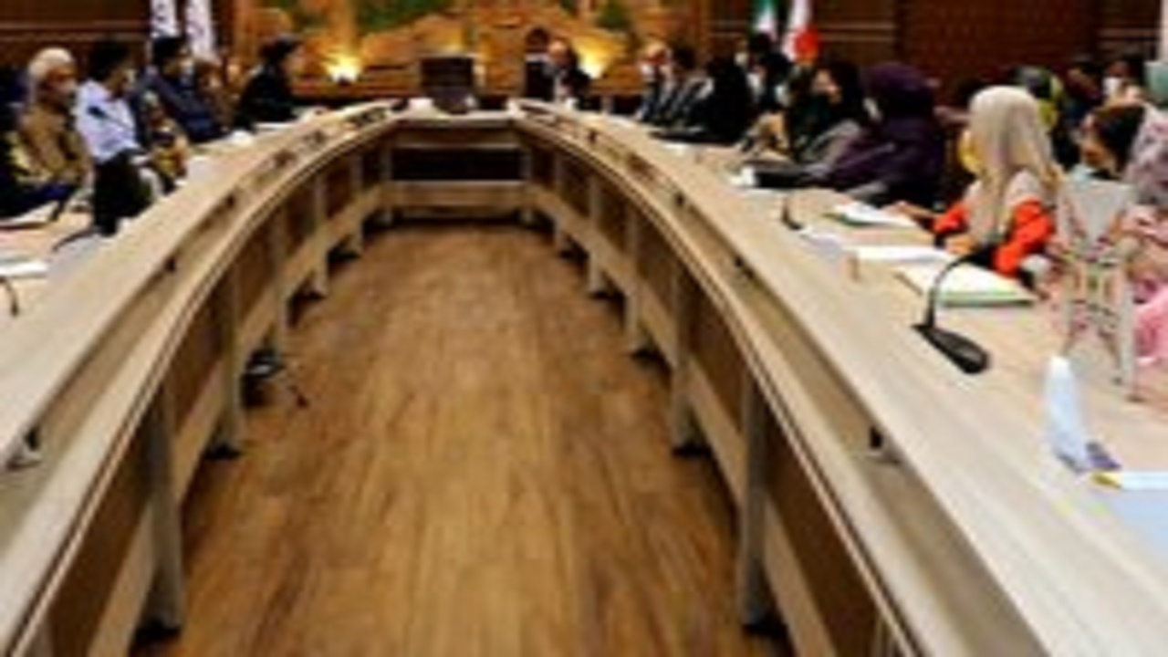 شعرخوانی شاعران سمنانی در وصف پیامبر مهربانی‌ها