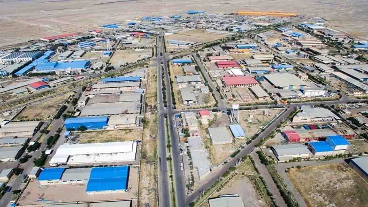 تلخی پساب شهری بر کام مردم؛ شهرک‌های صنعتی زنجان از بهترین آب استفاده می‌کنند