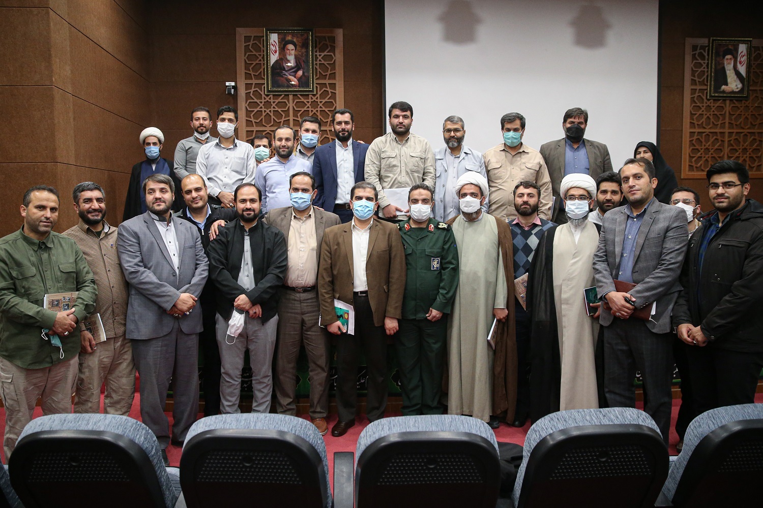 ایجاد هر تشکیلات جدید در دولت حدود ۳ هزار میلیارد تومان هزینه‌ دارد