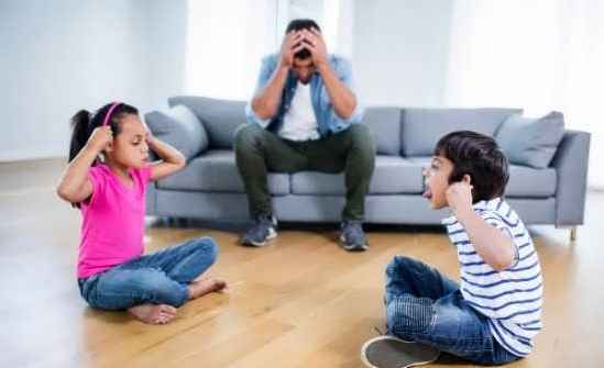 دعوا&zwnj;های خواهر و برادری کنترل شدنی است؟ / لزوم توجه والدین به ارتباط فرزندان با هم