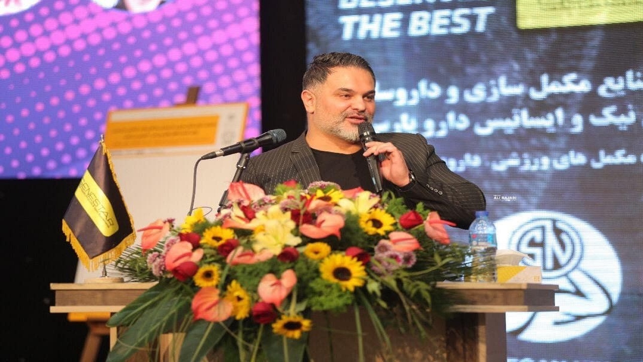 آیین تکریم و معرفی مسئولان جدید فدراسیون بدنسازی