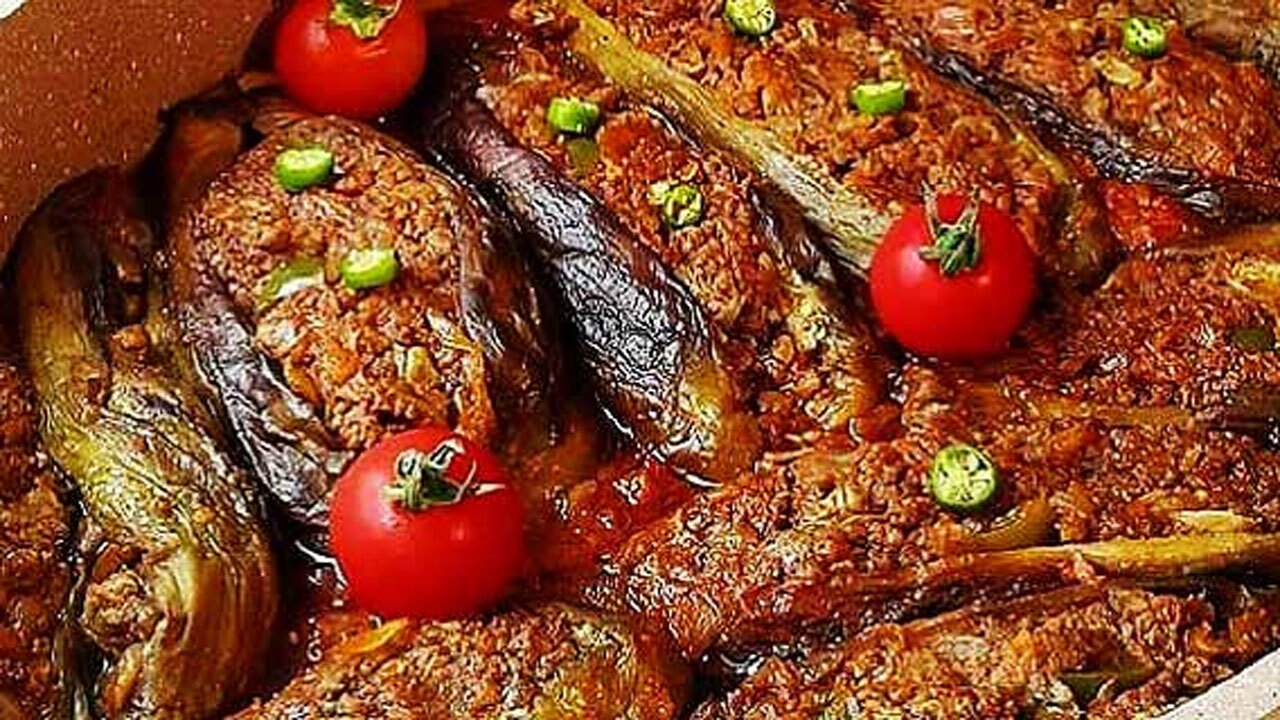 طرز تهیه بادمجان شکم پر + فیلم