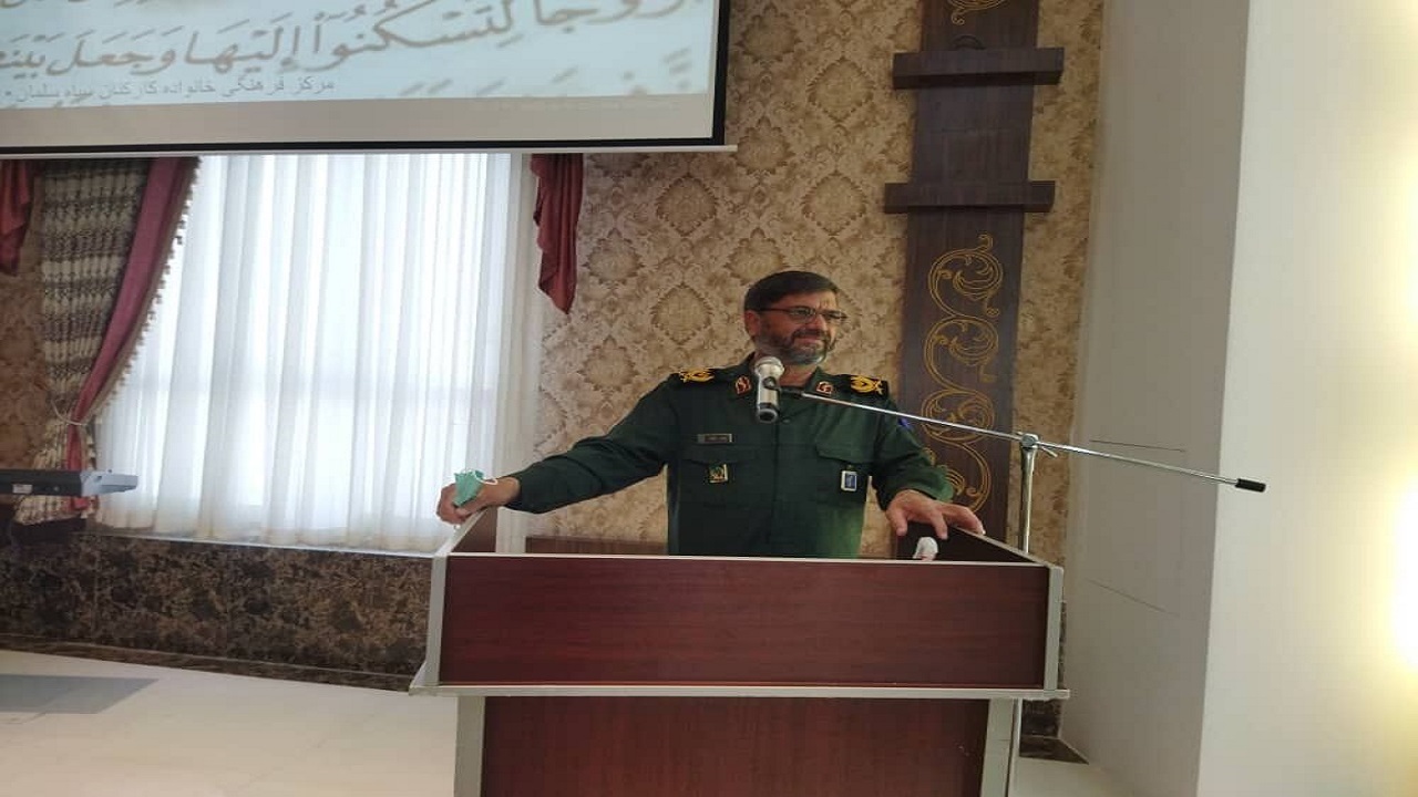 عوامل ماندگاری زندگی مشترک در بین زوج‌های جوان باید تقویت شود