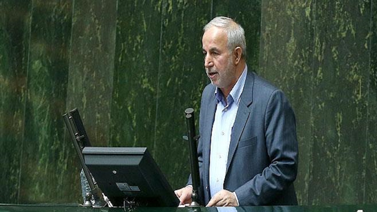 اسحاق جهانگیری یک باره تصمیم گرفت ارز ۴۲۰۰ تومانی را مبنای واردات قرار دهد