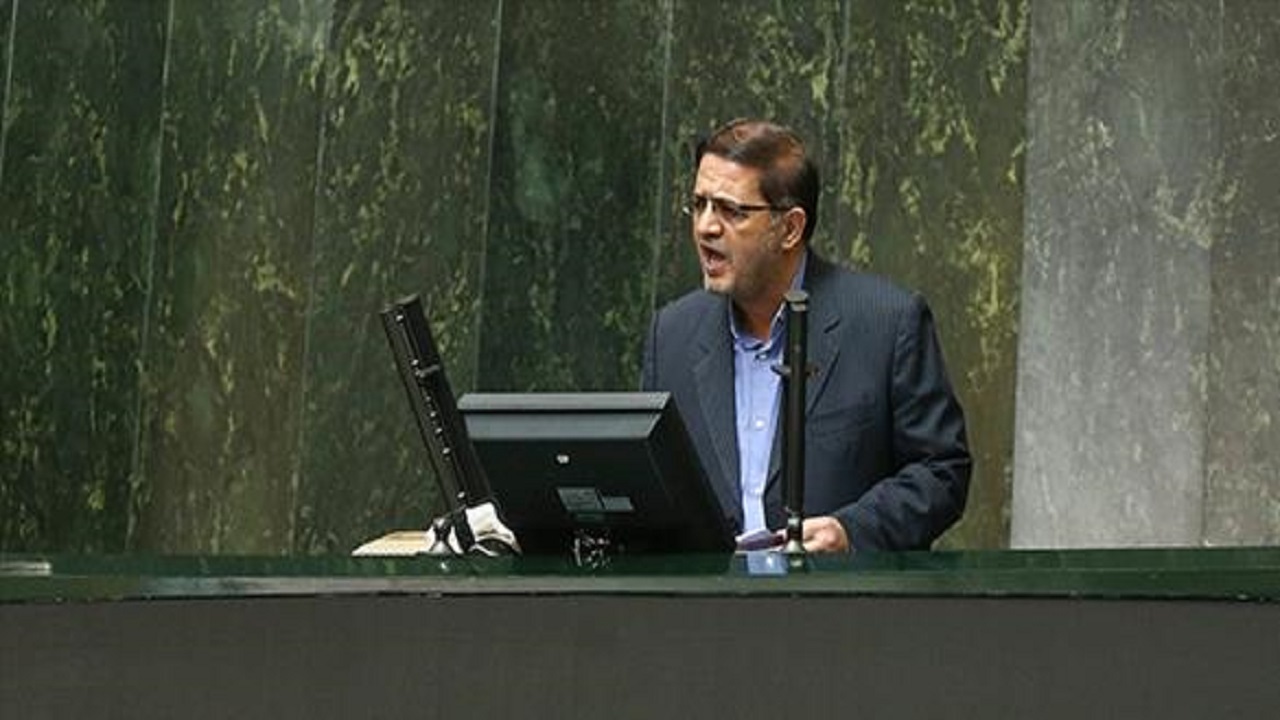 تخلف دولت سابق در تخصیص ارز ۴۲۰۰ تومانی و تامین کالای اساسی مشهود است