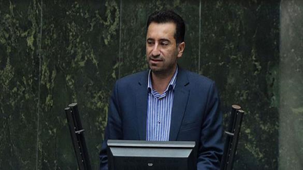 وزارت بهداشت تجهیزات پزشکی تولید داخلی را گران تر از نمونه خارجی می خرد