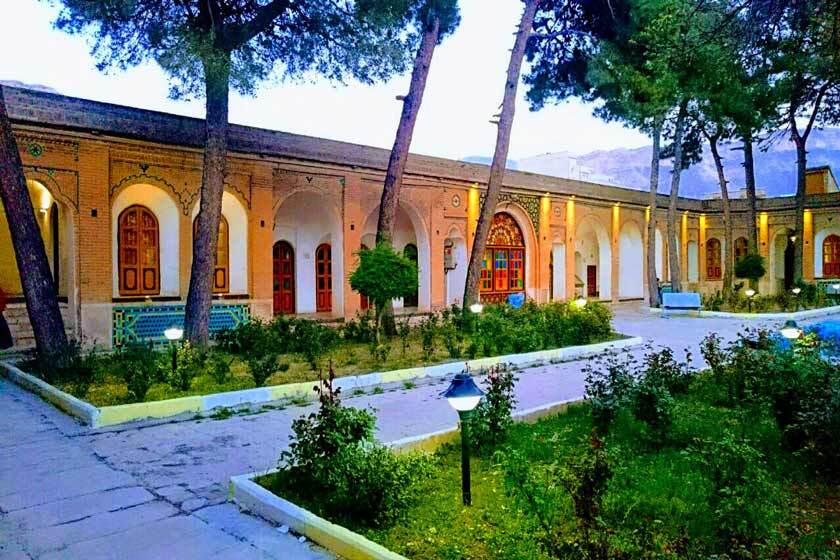حمایت ستاد اجرایی فرمان امام از طرحهای گردشگری و صنایعدستی ایلام حمایت ستاد اجرایی فرمان امام از طرحهای گردشگری و صنایعدستی ایلام