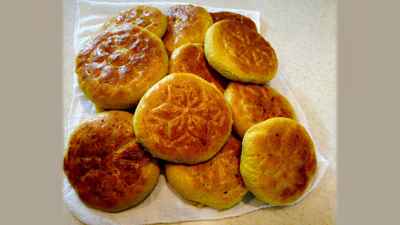 طرز تهیه نان محلی + فیلم