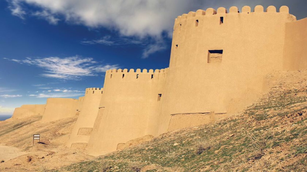 مرمت ارگ تاریخی بلقیس اسفراین