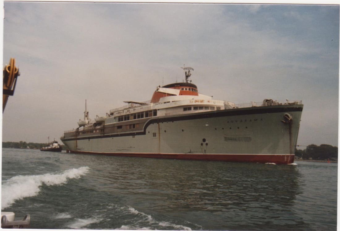 کشتی SS Aquarama