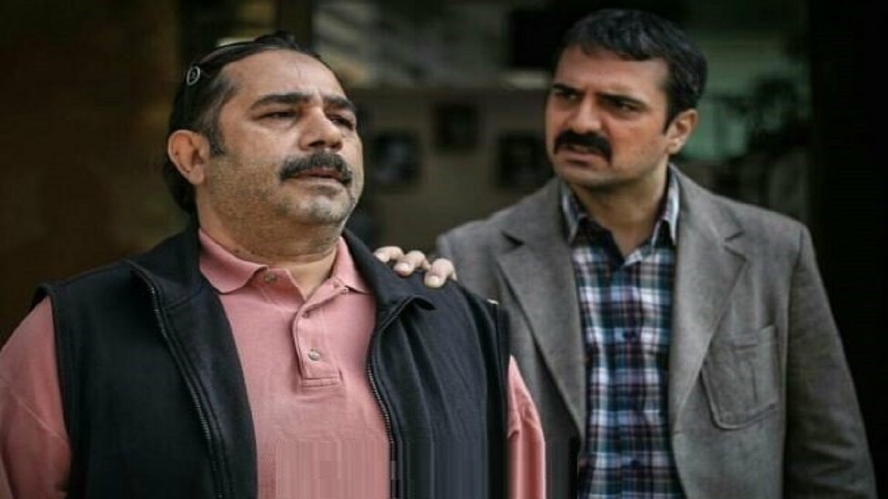 هشدار داریوش سلیمی: تماشای فیلم‌های نمایش خانگی نوجوانان را سیگاری می‌کند/ من با تماشای فیلم‌های "همفری بوگارت" سیگاری شدم