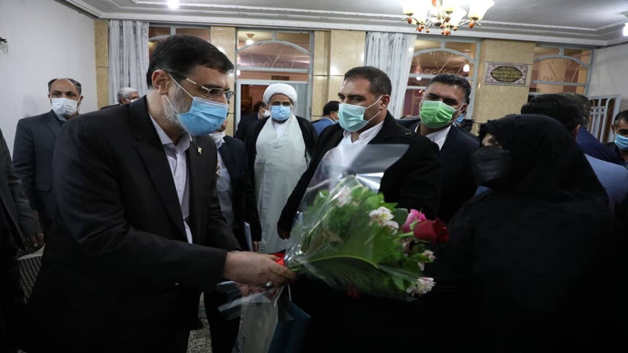 تبدیل وضعیت نیروهای ایثارگر شاغل در دستگاه‌های اجرایی، در مجلس و دولت در حال پیگیری است