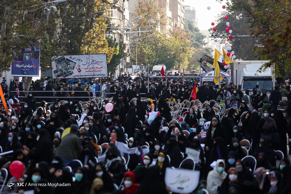 مراسم اجتماع میدانی یوم الله ۱۳ آبان در تهران برگزار شد