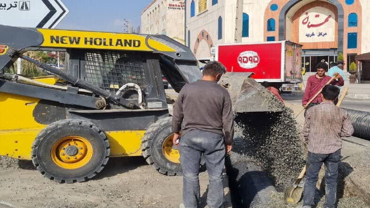 لوله‌گذاری ورودی مجتمع مهستان کرج انجام شد