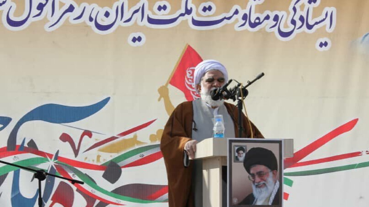 مبارزه با آمریکا به معنای واقعی استکبارستیزی است