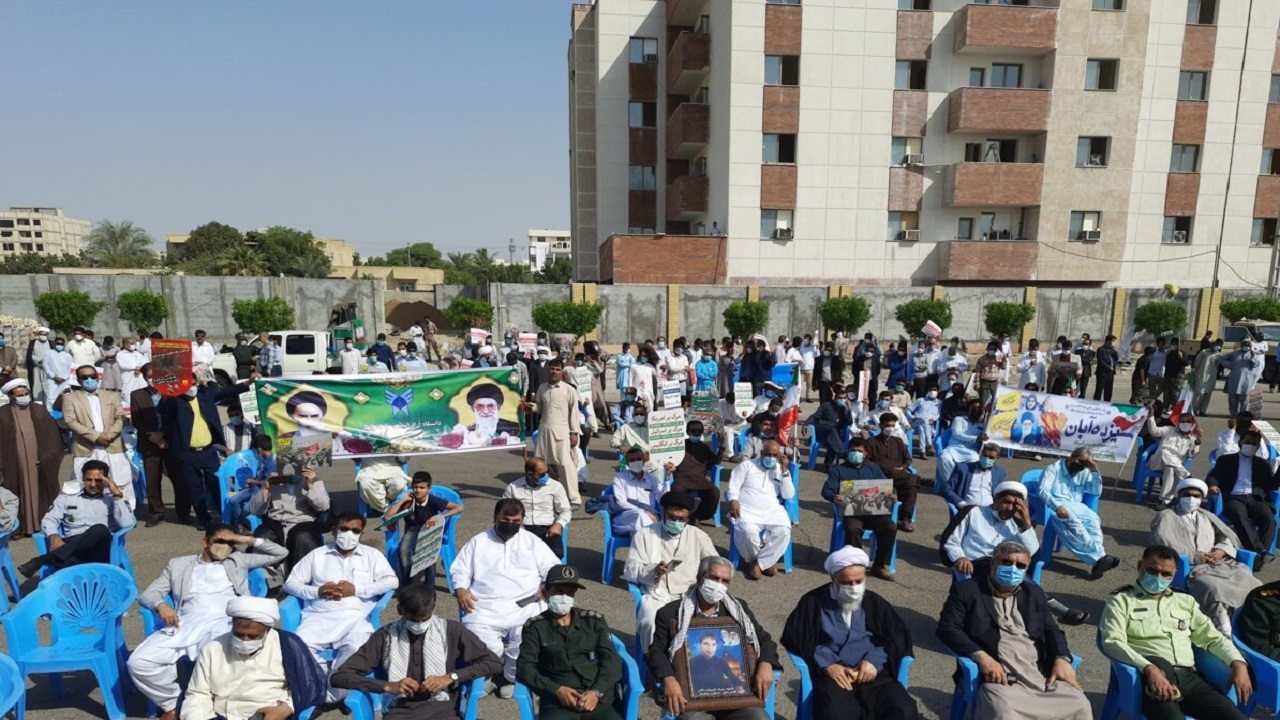 امام جمعه چابهار: ۱۳ آبان روز غرور ملی ایرانیان است