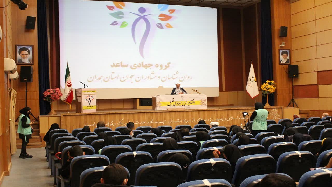 حل مشکلات کشور با کار جهادی و شبانه روزی