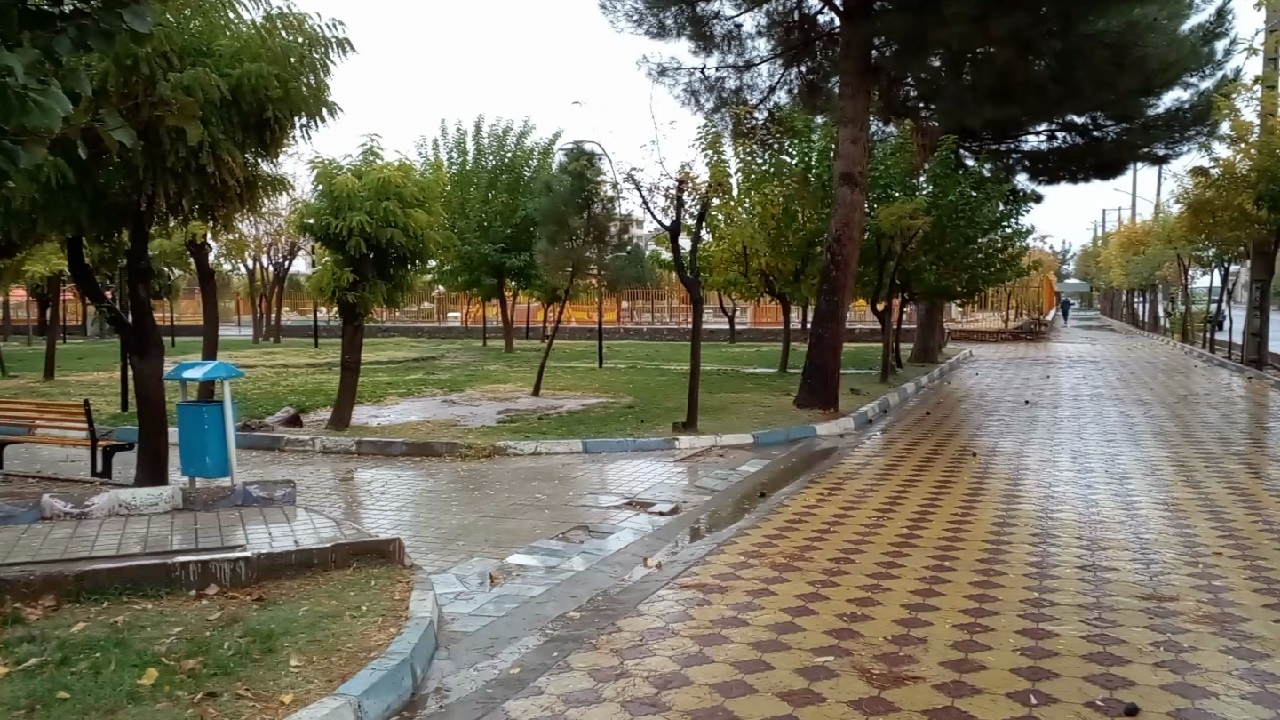 اولین باران پاییزی و شستشوی چهره استان مرکزی + فیلم