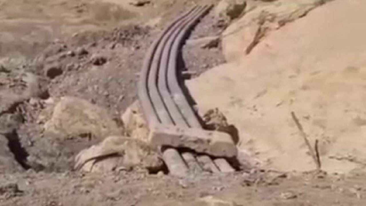قنات‌هایی که تشنه اند و فولادهایی که آب می‌خورند