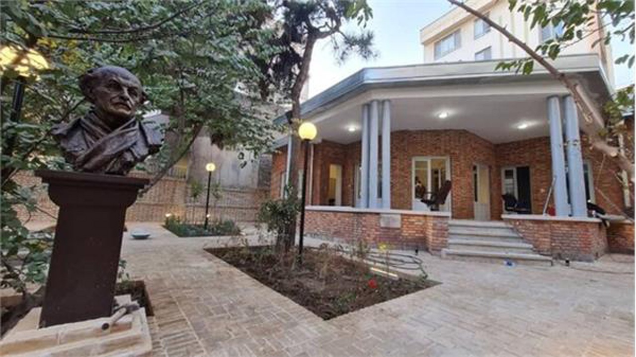 مرمت خانه نیما یوشیج در تهران